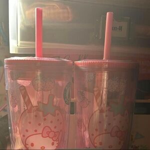 New 2 hello Kitty plastic tumbler